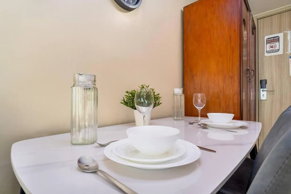 Urban Oasis Cozy Escape Apartment Manila