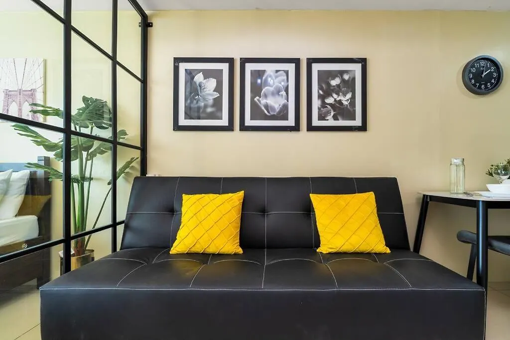 Urban Oasis Cozy Escape Apartment Manila