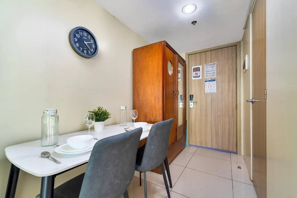 Urban Oasis Cozy Escape Apartment Manila Philippines