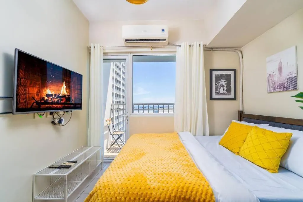 Urban Oasis Cozy Escape Apartment Manila